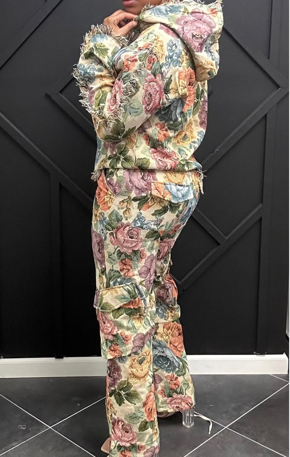 Tapestry "Sale"