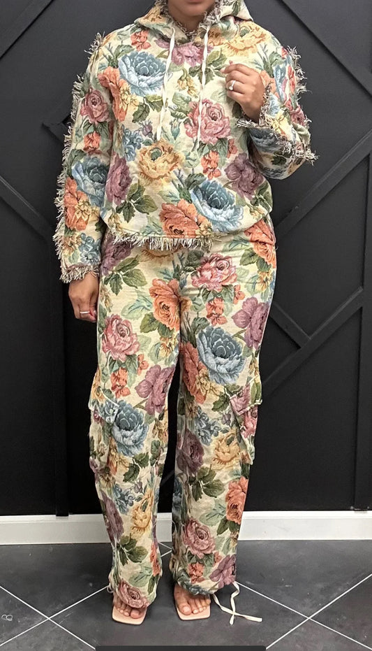 Tapestry   "Sale"